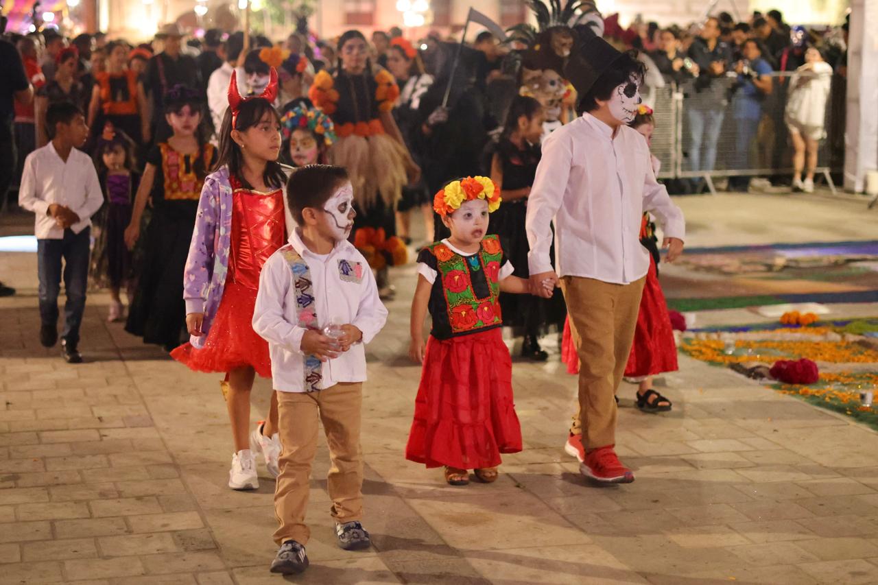 Divertimuertos y calenda Infantil